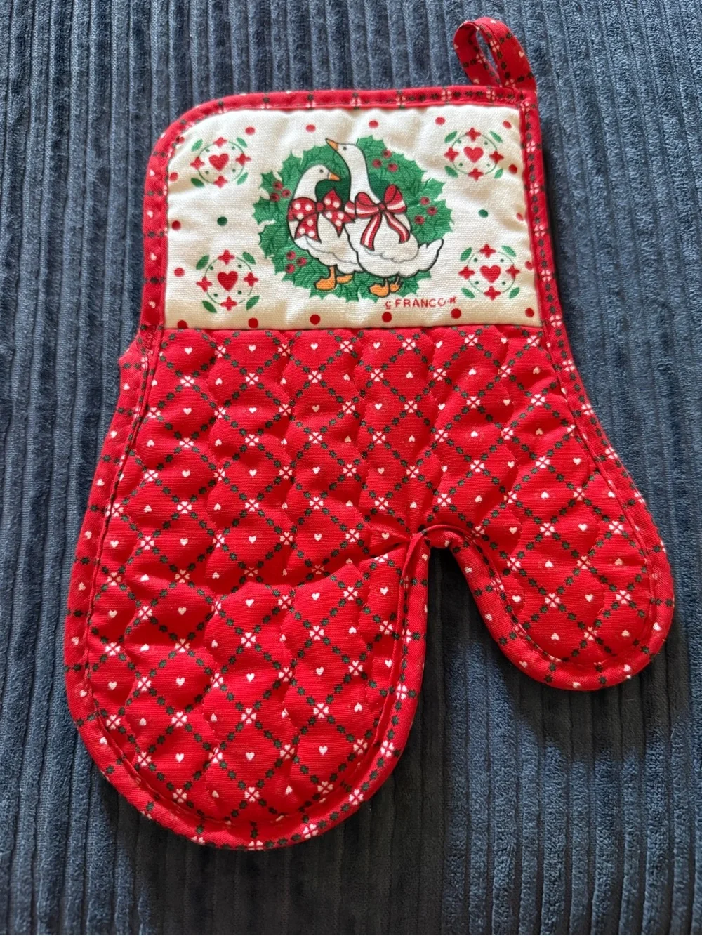 Vintage Holiday Goose Oven Mitt and Pot Holders - Red